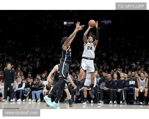 马刺11连胜震撼联盟 帕金斯：季后赛无人能挡文班亚马